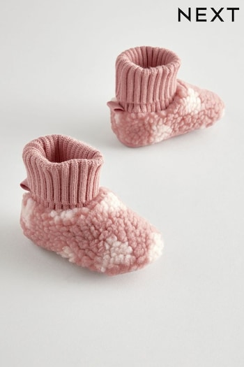 Pink Heart Baby Booties (0-18mths) (K75781) | £8