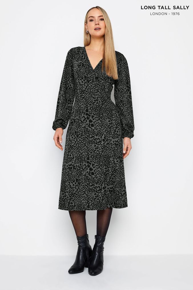 Wrap dresses for tall ladies deals