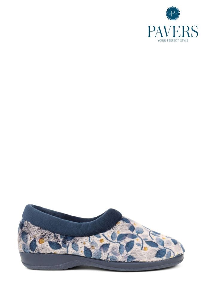 Pavers top penguin slippers