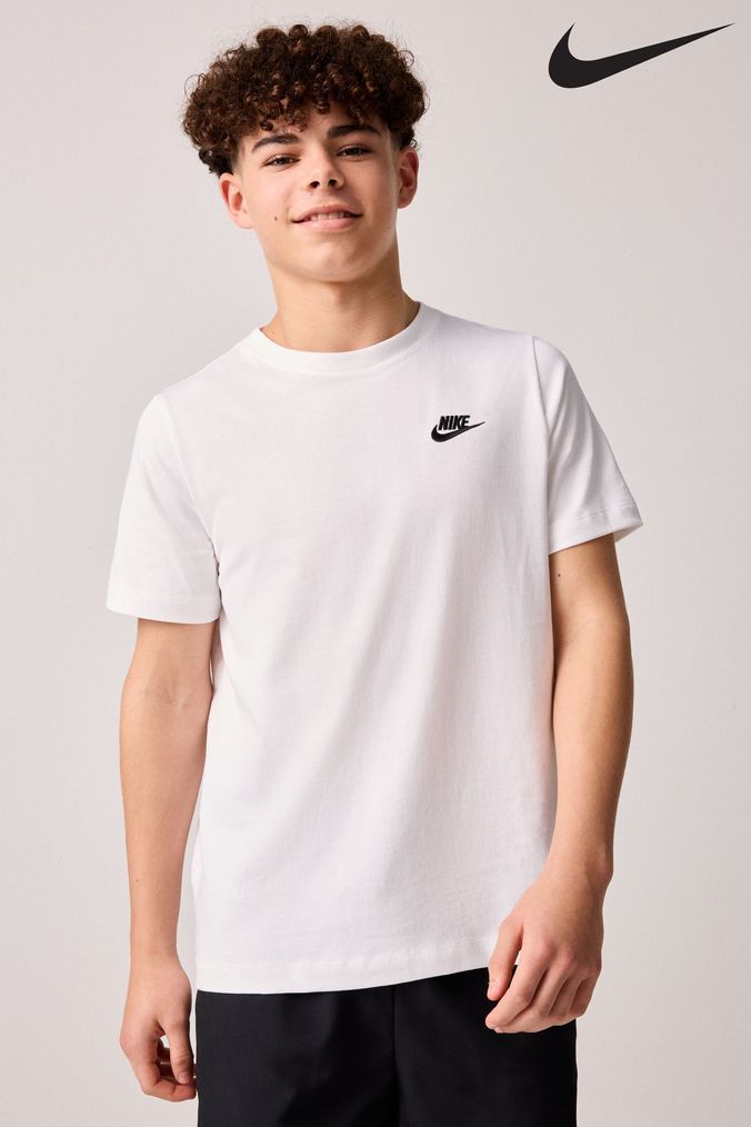 Girls nike tees 2025