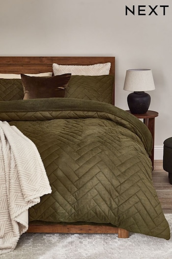 Green Cord Quilted 4.0 Tog Duvet Cover and Pillowcase Set with Fleece Reverse (K85630) | £50 - £80