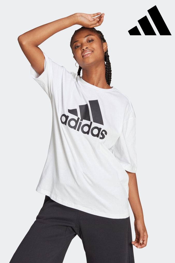 Yeezy t shirt women's on sale