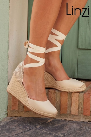 Linzi White Bryony Closed Toe Espadrille Inspired Wedge Sandals (K95315) | £40
