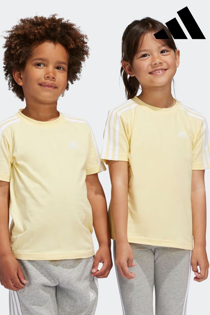 Adidas t shirt yupoo cheap