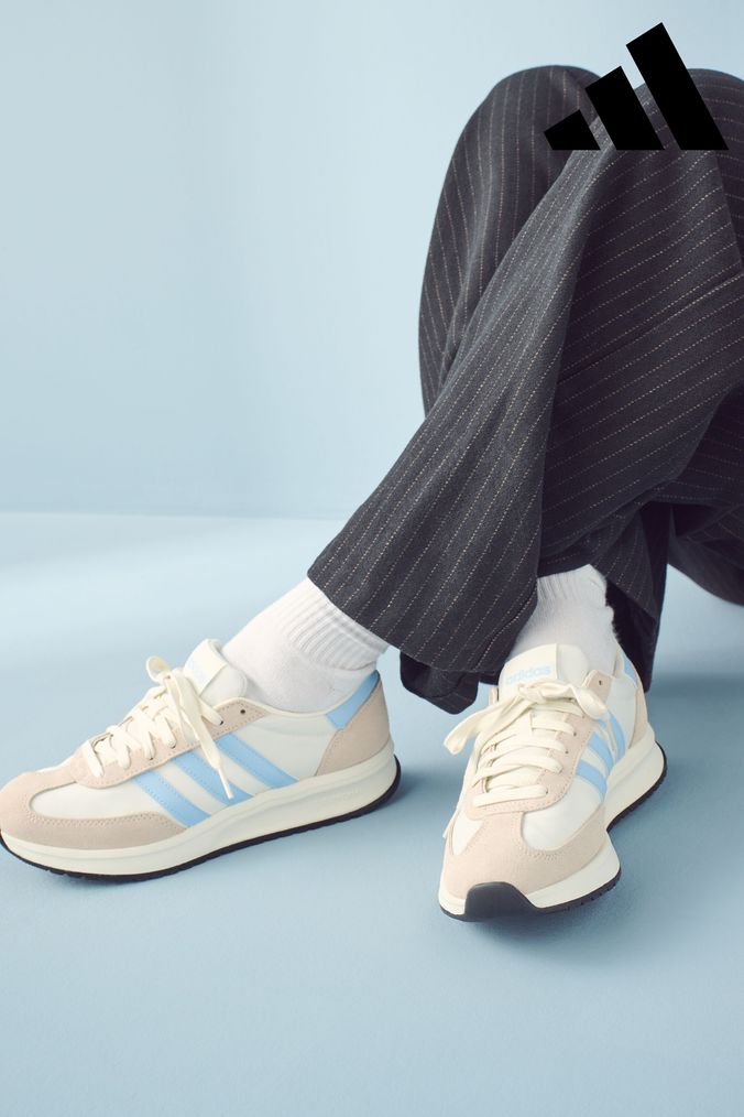 Studio 88 adidas sneakers for ladies top