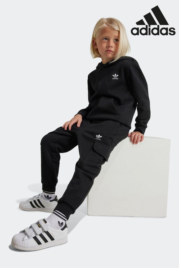 adidas cw0710 black white 4 Years Casual Adidas Online Buy Men s Younger Boys Younger Girls Black 3 ArvindShops