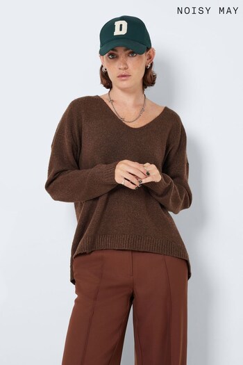 NOISY MAY Brown Loose Knitted V Neck Jumper (L60766) | £30