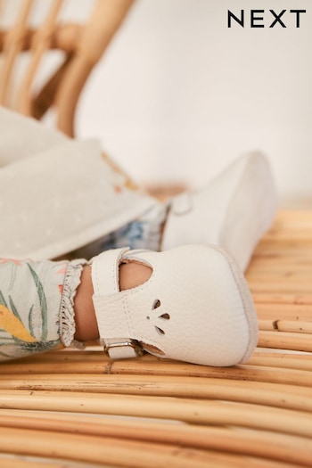 White T-Bar Baby Shoes (0-24mths) (M20707) | £12