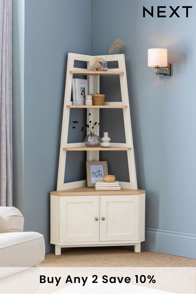 Next shop corner unit