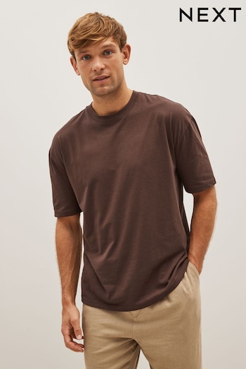 Dark Brown Relaxed Essential Crew Neck T-Shirt (M92421) | £9.50