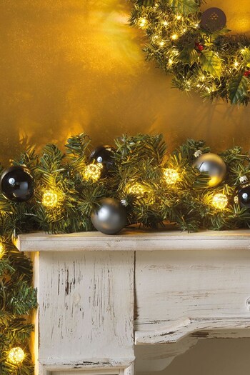 Everlands Green Imperial Pre-Lit LED Indoor and Outdoor Christmas Garland (MW9127) | £20