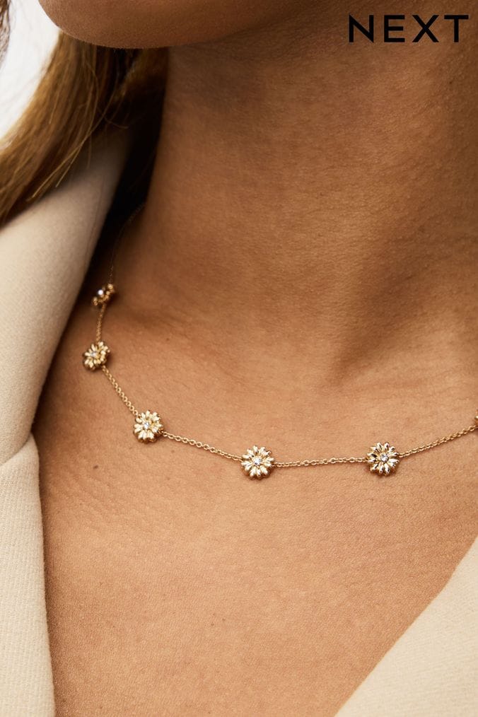Womens short necklaces on sale