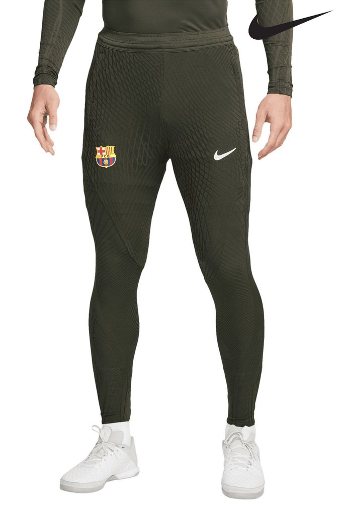 Nike joggers near sales me
