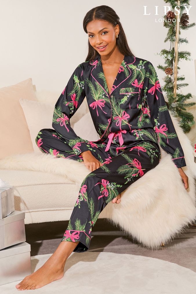 Black satin long sleeve pyjamas 2025