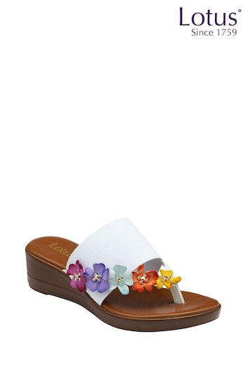 Lotus White Toe-Post Wedge oro Sandals (N23112) | £50