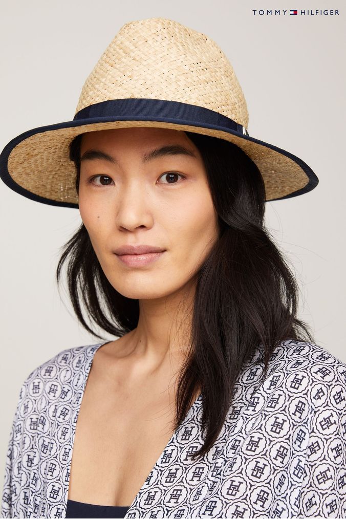 Buy Newborn Girls Newborn Unisex Older Boys Older Girls Unisex Women s Younger Girls Tommy Hilfiger Hats Holiday Online Letting4oxford coShops Tommy Hilfiger DM0DM02859002