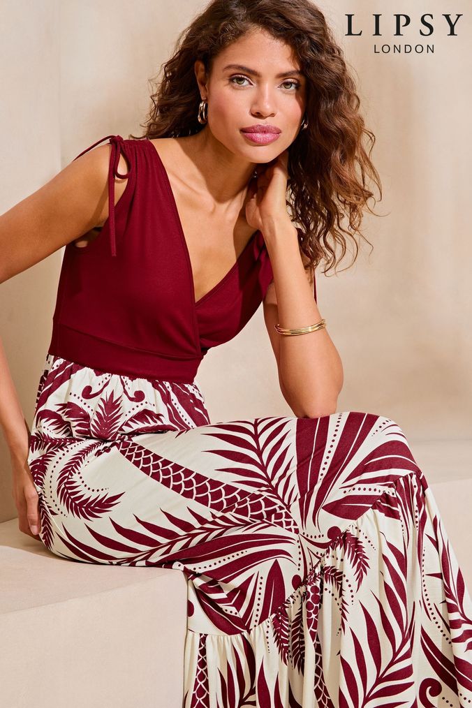 OnlinenevadaShops Buy Women s Dresses Lipsy Red Holiday Floral Embellished Clothing Online nike sportswear club bb scrpt hoody black black mean green white