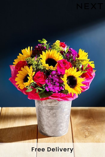 Bright Sunflower Fresh Flower Bouquet in Hatbox (N25604) | £32