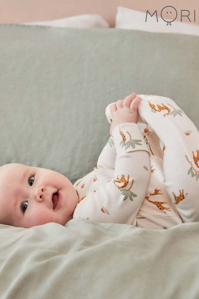 Mori zip up sales sleepsuit
