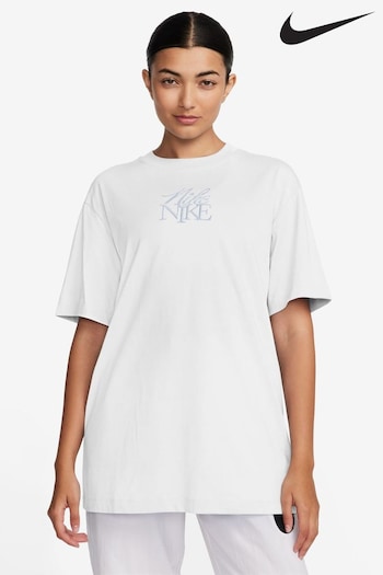Nike White Sportswear T-Shirt (N30025) | £38