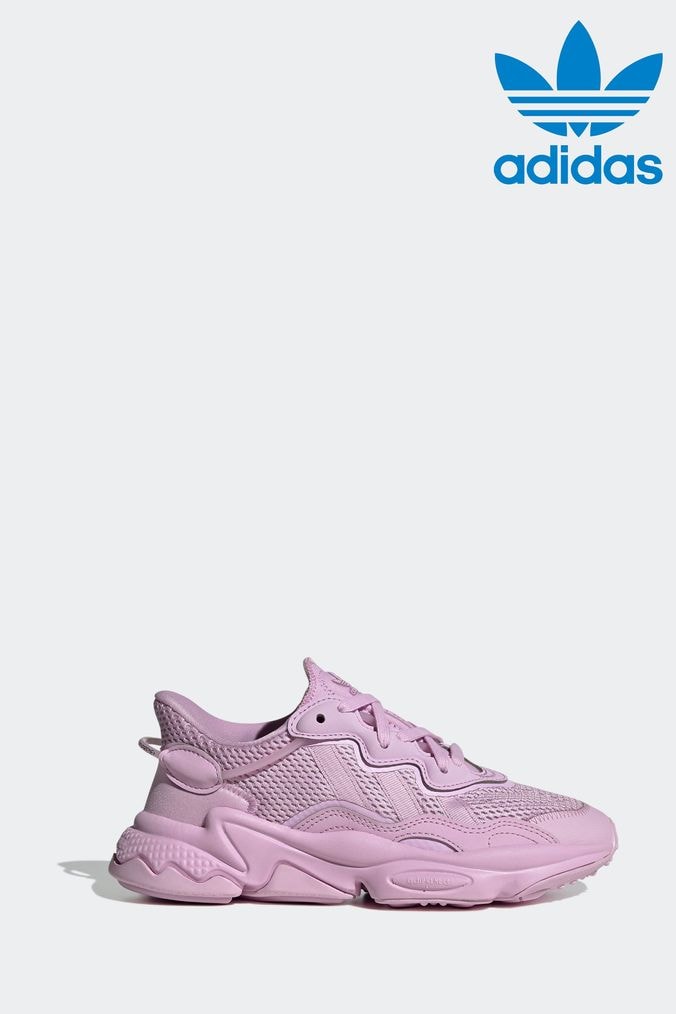 Boys top purple trainers