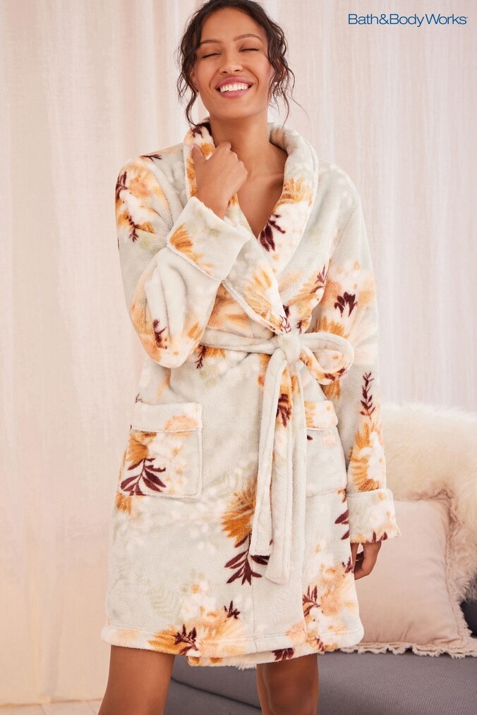 Bathing gown online clearance