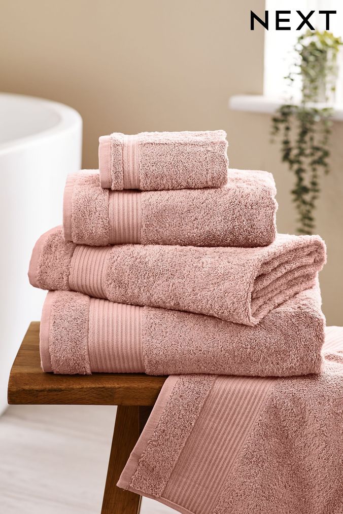 Cerise pink towels deals