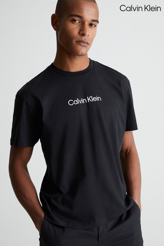 Calvin klein slim fit 2025 crew neck t shirts