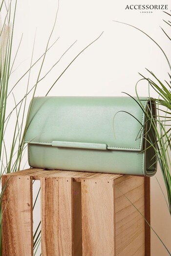 Accessorize Green Clean Bar Clutch Bag (N45600) | £22