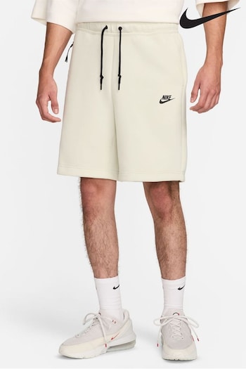 Nike Cream Tech Fleece Shorts (N48315) | £64.99