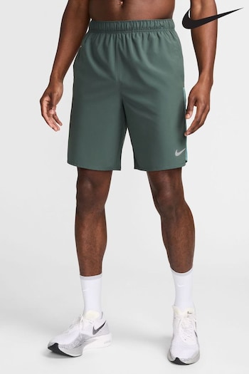 Nike outfit Dark Green 9 Inch Dri-FIT Challenger Unlined Running Shorts (N53340) | £33