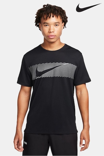 nike open Black Miler Flash Running T-Shirt (N53433) | £40