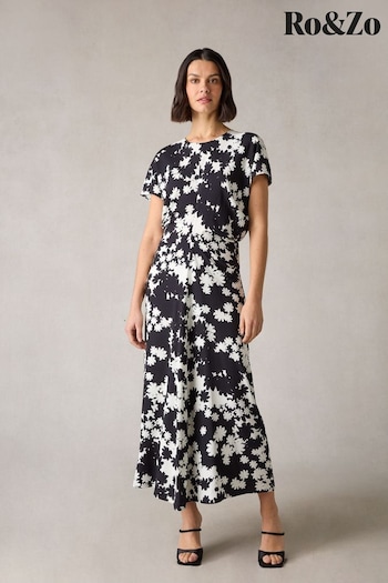 Ro&Zo Petite Harper Mono Floral Print Flutter Sleeve Midaxi Dress (N54610) | £139