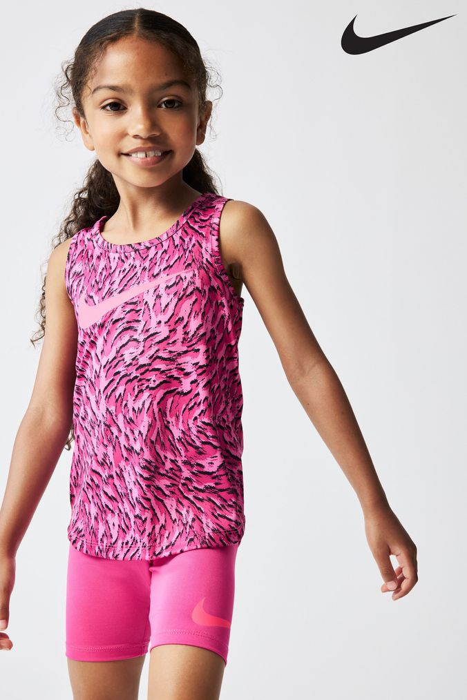 Pink nike shorts boys online