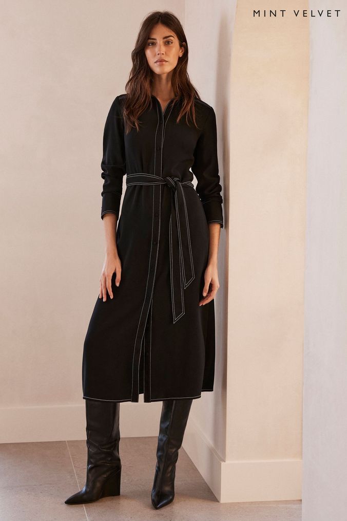 Simple black 2025 velvet dress