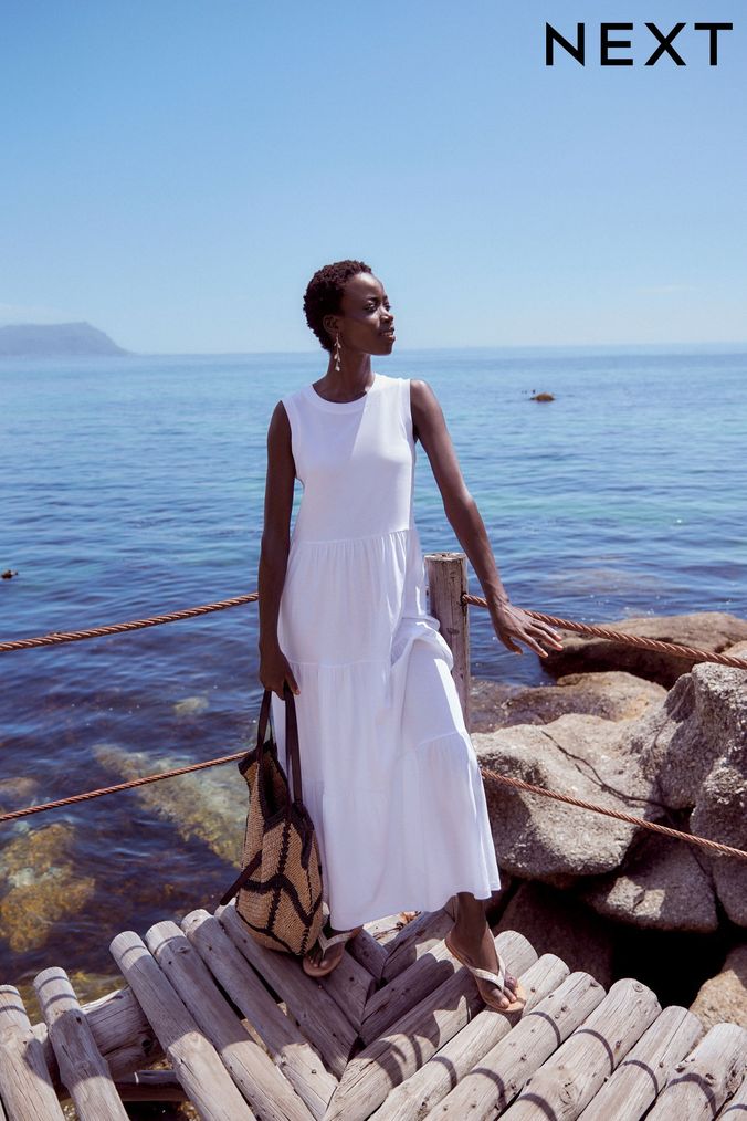 Plain white sleeveless best sale dress