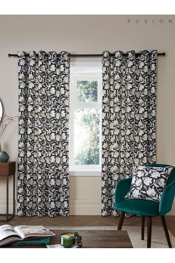 Curtains (N70924) | £30 - £80