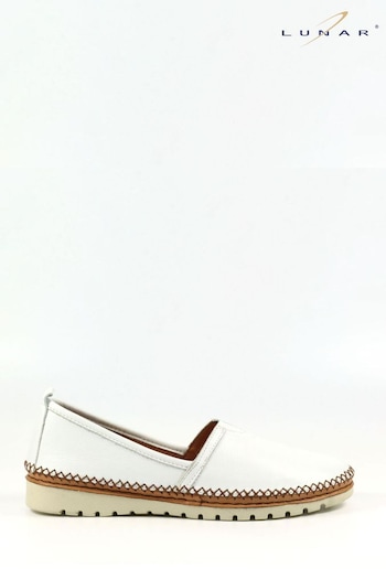 Lunar Flutter White Lea. strappy-sandals Shoes (N75854) | £68