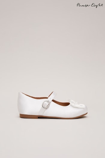 Phase Eight Cream Satin Bow Front Shoes nere (N76324) | £35