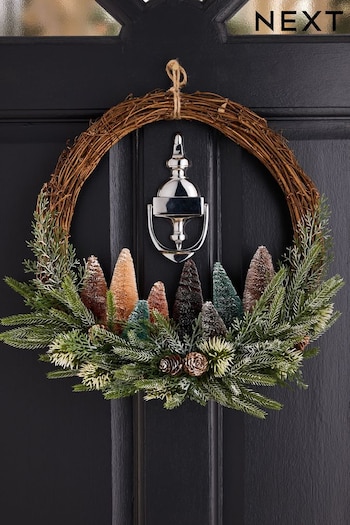 Brown Tree Scene Christmas Wreath (N77282) | £25