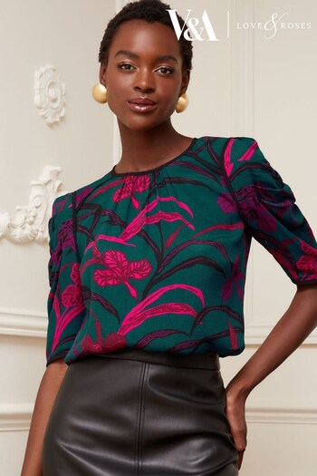 V&A | Suncare & Tanning Green Floral Printed Round Neck Ruched Short Sleeve Top (P62237) | £38