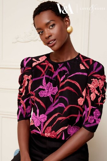 V&A | Gifts £20 - £50 Black Floral Printed Round Neck Ruched 3/4 Sleeve Top (P73870) | £38