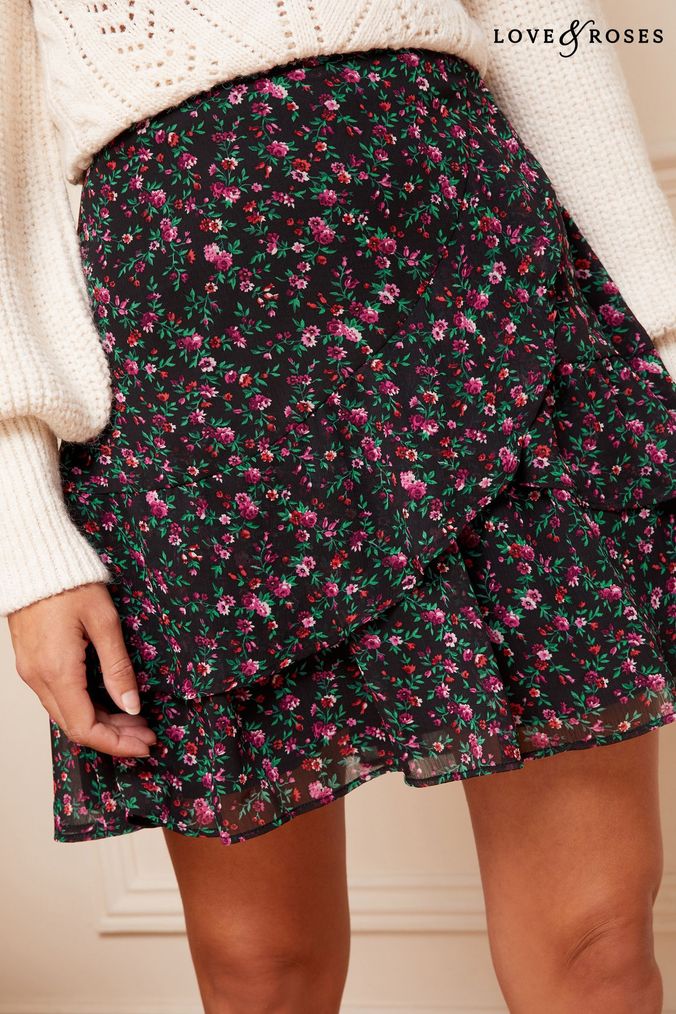 Ruffle mini skirt top 8x10