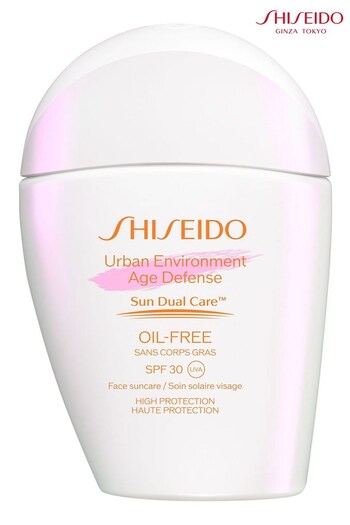 Shiseido Urban Environment Oil-Free Suncare Emulsion SPF30 30ml (P87529) | £36