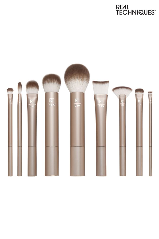Real Techniques Au Naturel Complete Brush Kit (P92135) | £30