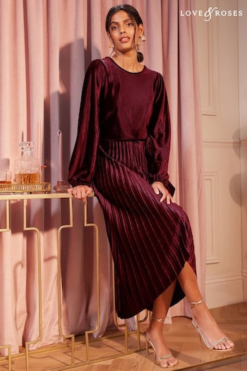 Love & Roses Berry Red Velvet Hankie Hem Long Sleeve Pleated Midi Dress (Q04050) | £64