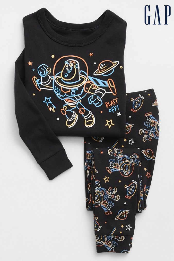 Gap hotsell disney pajamas