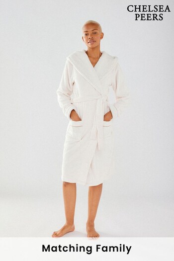 Chelsea Peers White Fluffy Dressing Gown (Q25160) | £40