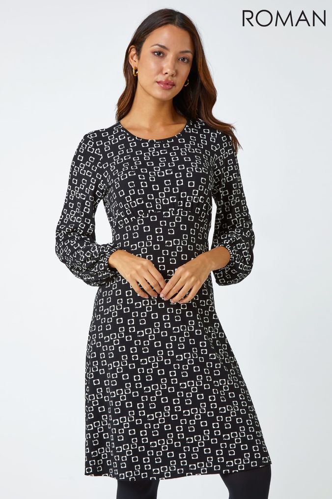 Roman outlet fashions online