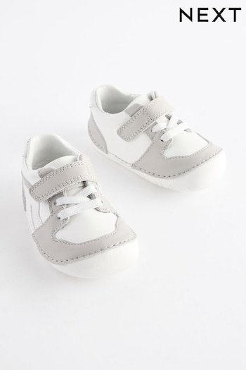 White/Neutral Wide Fit (G) Crawler Shoes (Q48611) | £26